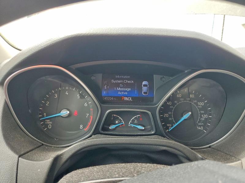 Продажа на аукционе авто 2015 Ford Focus, vin: 1FADP3E20FL311739, номер лота: 46560526