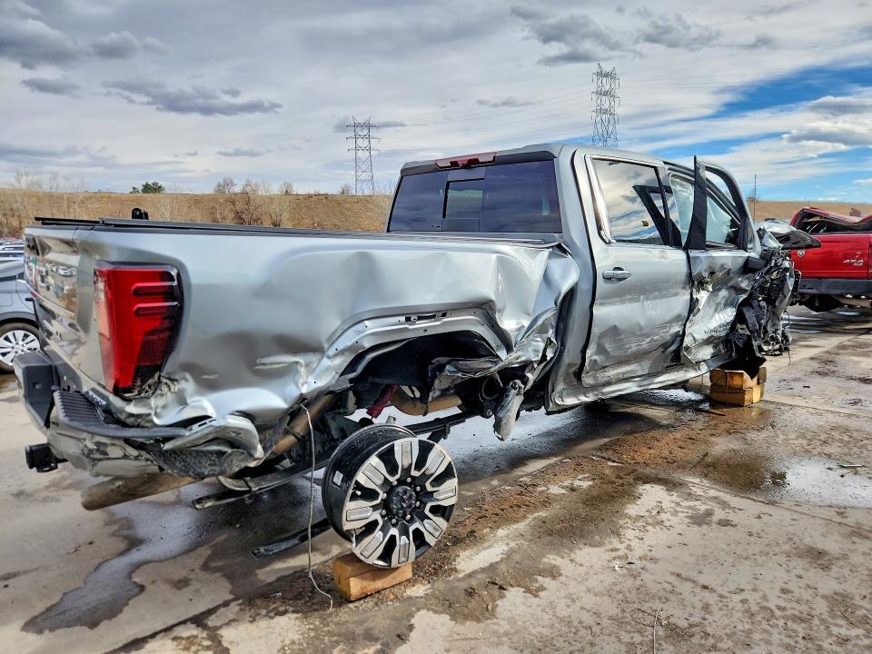 45965226 :رقم المزاد ، 1GT4UREY6SF110415 vin ، 2025 Gmc Sierra مزاد بيع