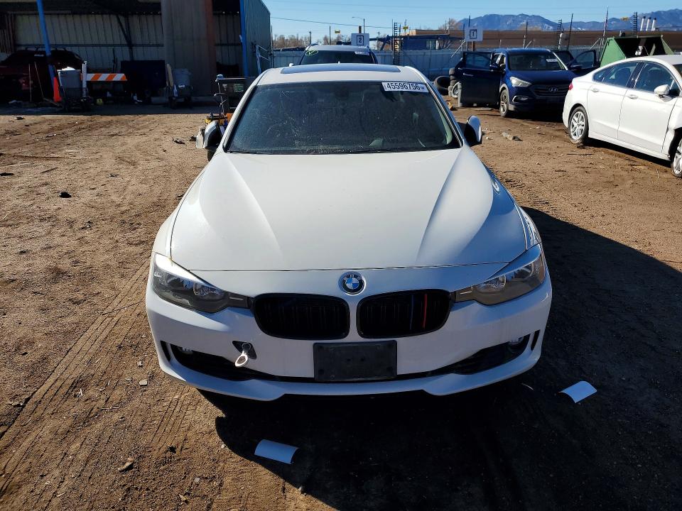 2015 Bmw 328 მანქანა იყიდება აუქციონზე, vin: WBA3B3G57FNT17695, აუქციონის ნომერი: 45596756