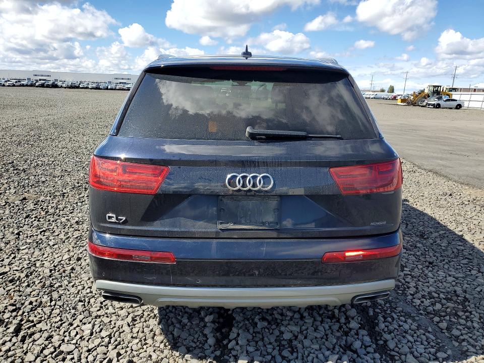 Продажа на аукционе авто 2017 Audi Q7, vin: WA1AHAF7XHD042844, номер лота: 95999555