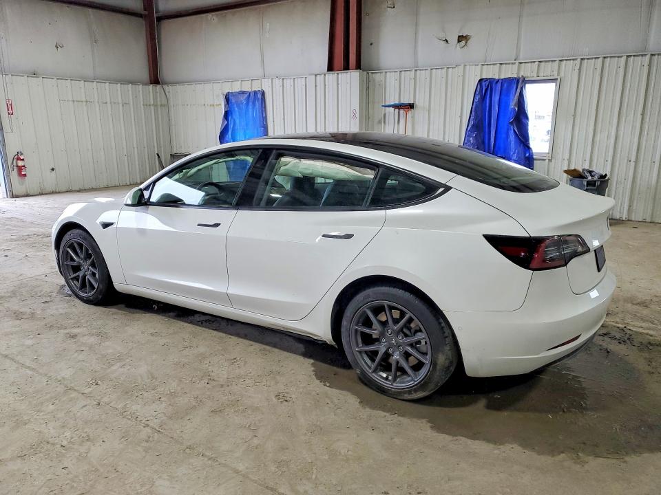 45519556 :رقم المزاد ، 5YJ3E1EB1NF334884 vin ، 2022 Tesla Model 3 مزاد بيع