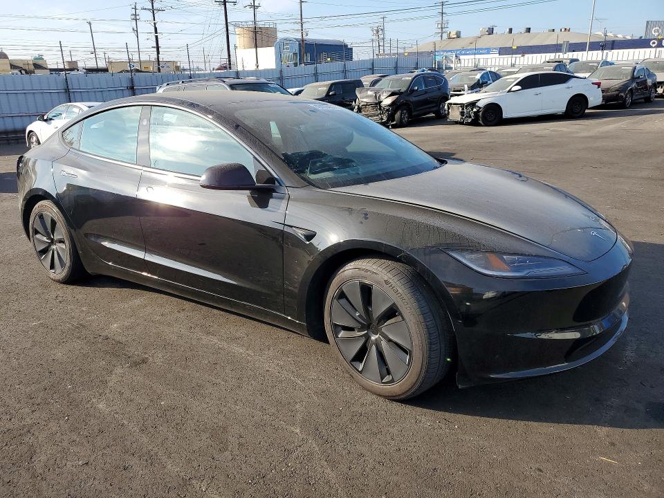 46408486 :رقم المزاد ، 5YJ3E1EB2SF970757 vin ، 2025 Tesla Model 3 مزاد بيع