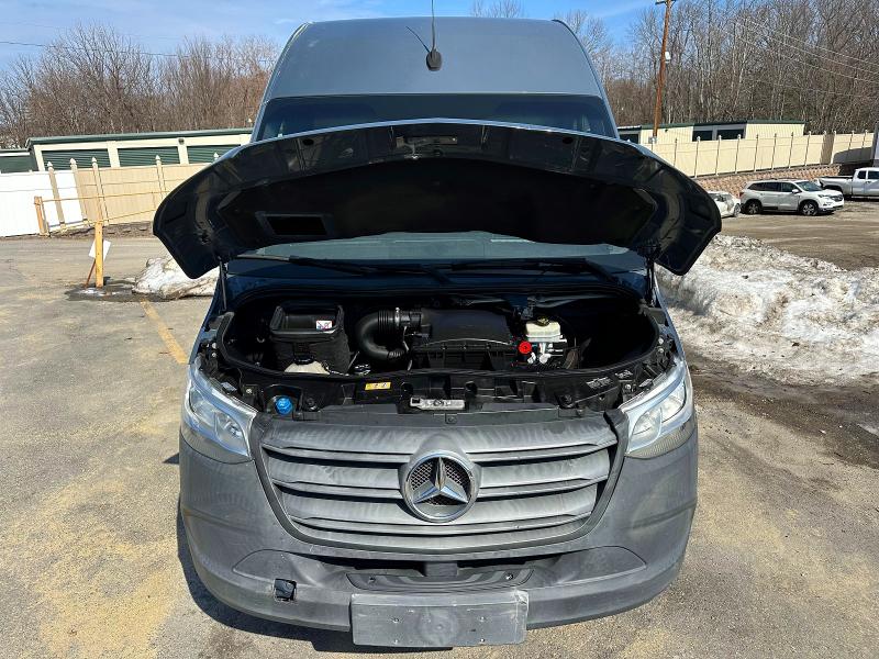 77342015 :رقم المزاد ، WD4PF0CD3KP099280 vin ، 2019 Mercedes Benz Sprinter مزاد بيع
