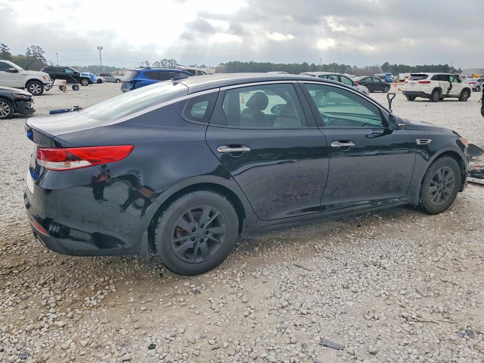 Auction sale of the 2017 Kia Optima, vin: 5XXGT4L3XHG151103, lot number: 79932725