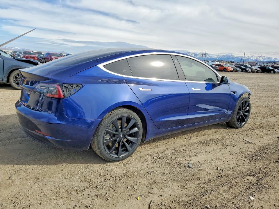 Продаж на аукціоні авто 2018 Tesla Model 3, vin: 5YJ3E1EA5JF155099, номер лоту: 45682696