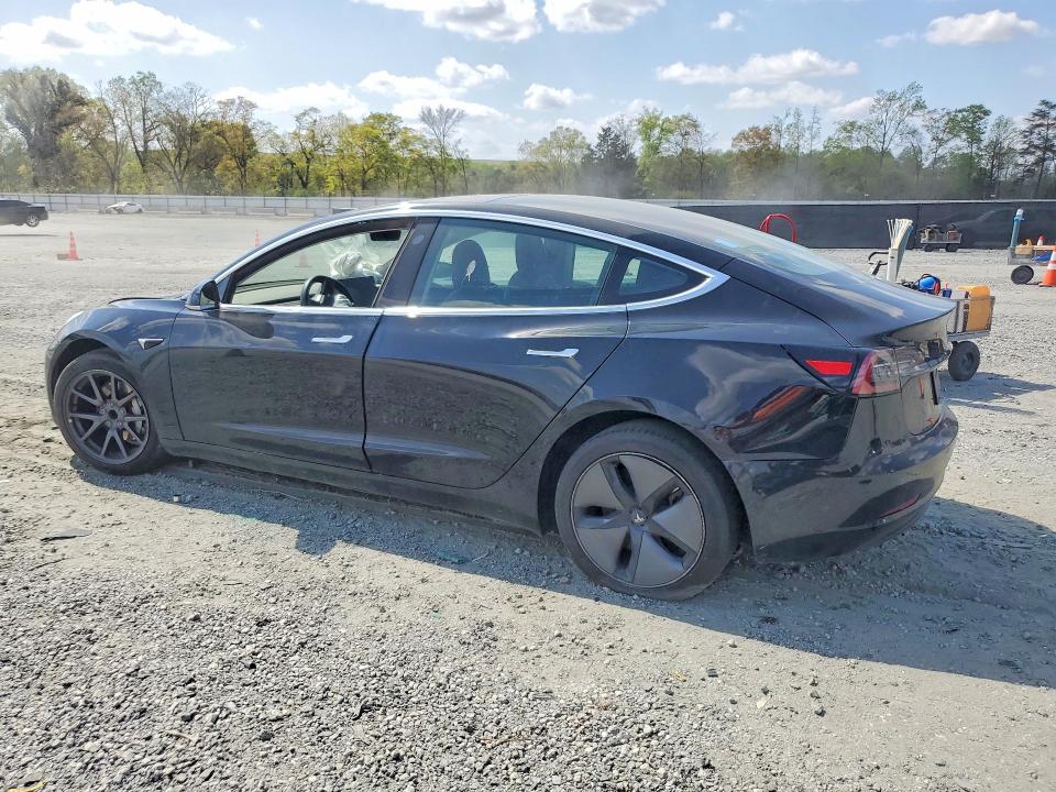 48387196 :رقم المزاد ، 5YJ3E1EA0KF305184 vin ، 2019 Tesla Model 3 مزاد بيع