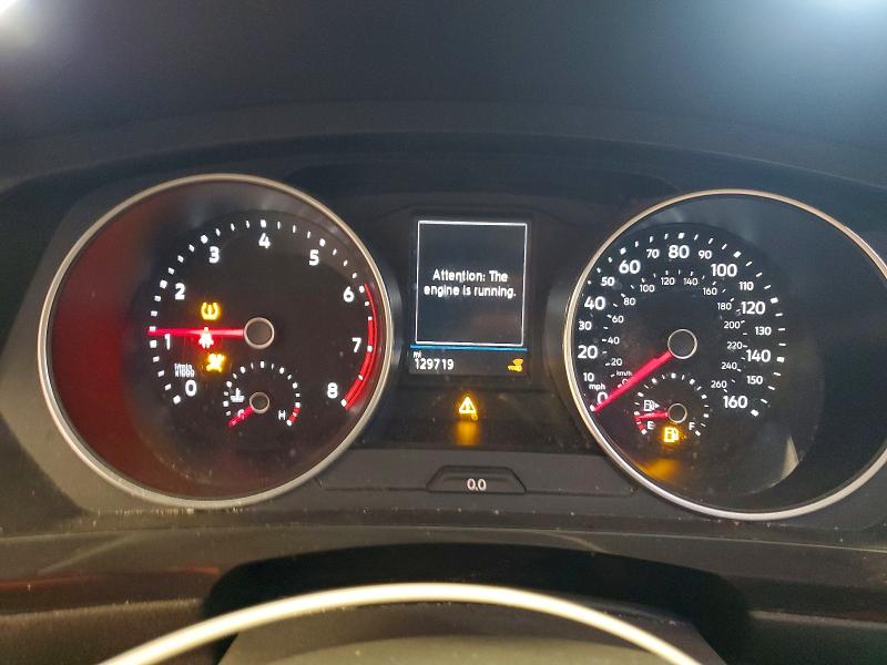 79827835 :رقم المزاد ، 3VV2B7AXXJM033725 vin ، 2018 Volkswagen Tiguan مزاد بيع