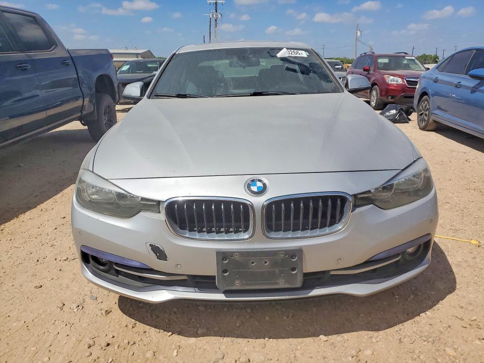 47480266 :رقم المزاد ، WBA8B9G50HNU49127 vin ، 2017 Bmw 330 مزاد بيع