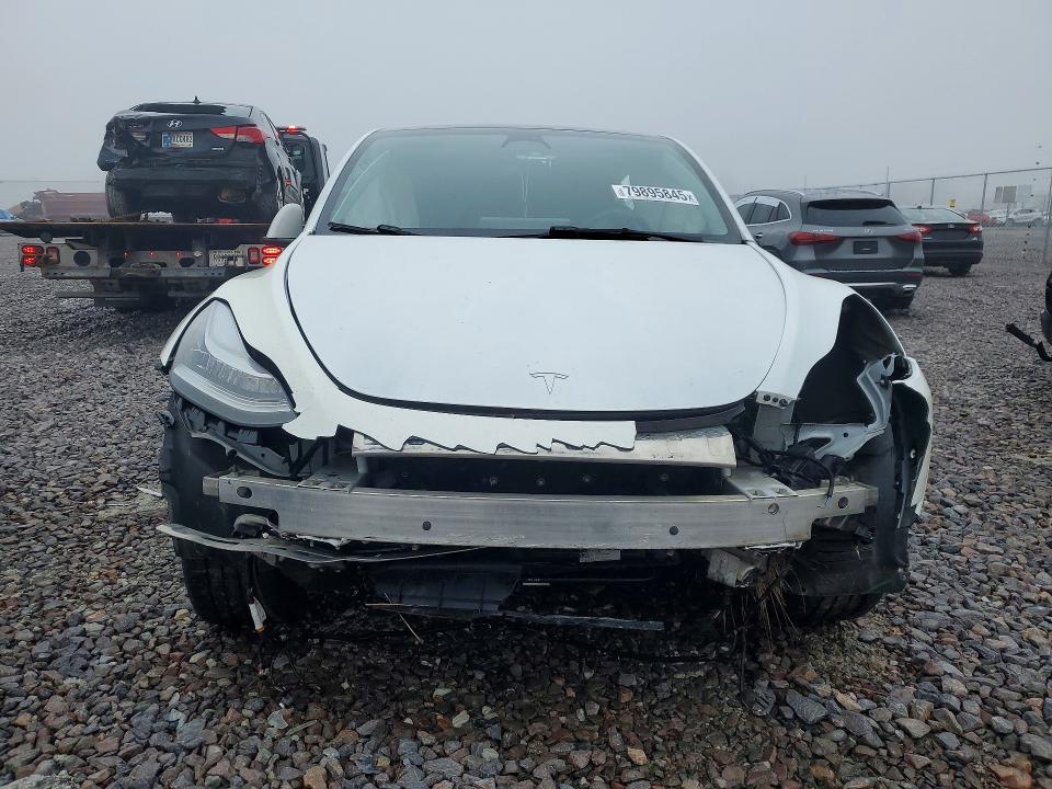 79895845 :رقم المزاد ، 7SAYGDEE8NA018569 vin ، 2022 Tesla Model Y مزاد بيع