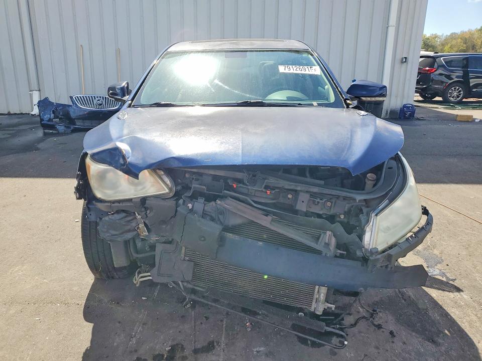 79126915 :رقم المزاد ، 1G4GC5ED2BF199188 vin ، 2011 Buick Lacrosse مزاد بيع