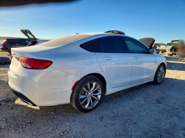 2015 Chrysler 200 მანქანა იყიდება აუქციონზე, vin: 1C3CCCBBXFN725058, აუქციონის ნომერი: 46710856