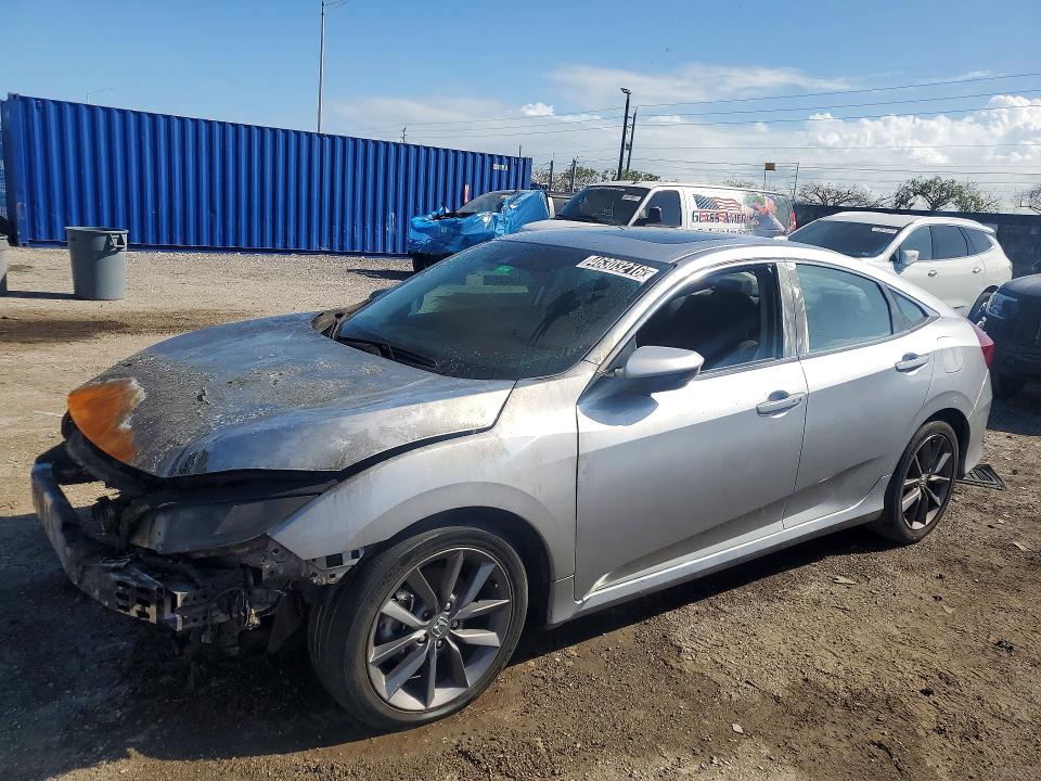 46303216 :رقم المزاد ، 19XFC1F35LE201137 vin ، 2020 Honda Civic مزاد بيع