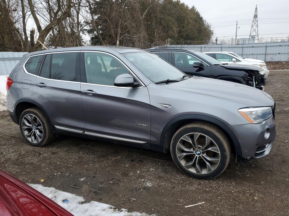 76021775 :رقم المزاد ، 5UXWX9C50F0D44827 vin ، 2015 Bmw X3 مزاد بيع
