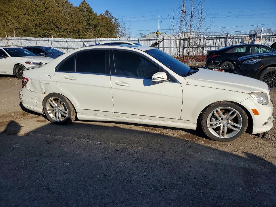 46936416 :رقم المزاد ، WDDGF8BB1BF551859 vin ، 2011 Mercedes-benz C مزاد بيع