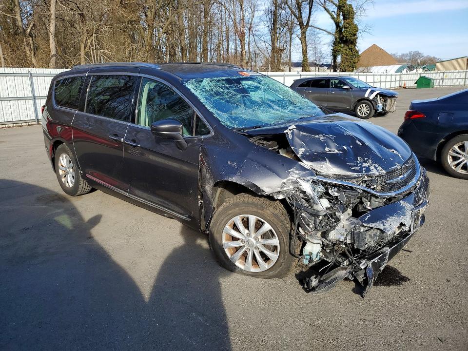 2019 Chrysler Pacifica მანქანა იყიდება აუქციონზე, vin: 2C4RC1BGXKR603402, აუქციონის ნომერი: 47362926
