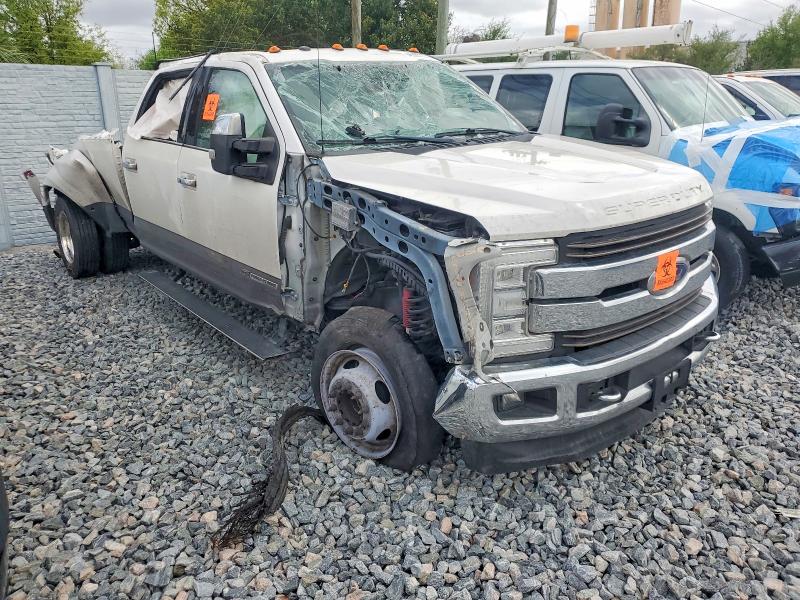 46066806 :رقم المزاد ، 1FT8W4DTXHEE40187 vin ، 2017 Ford F450 مزاد بيع