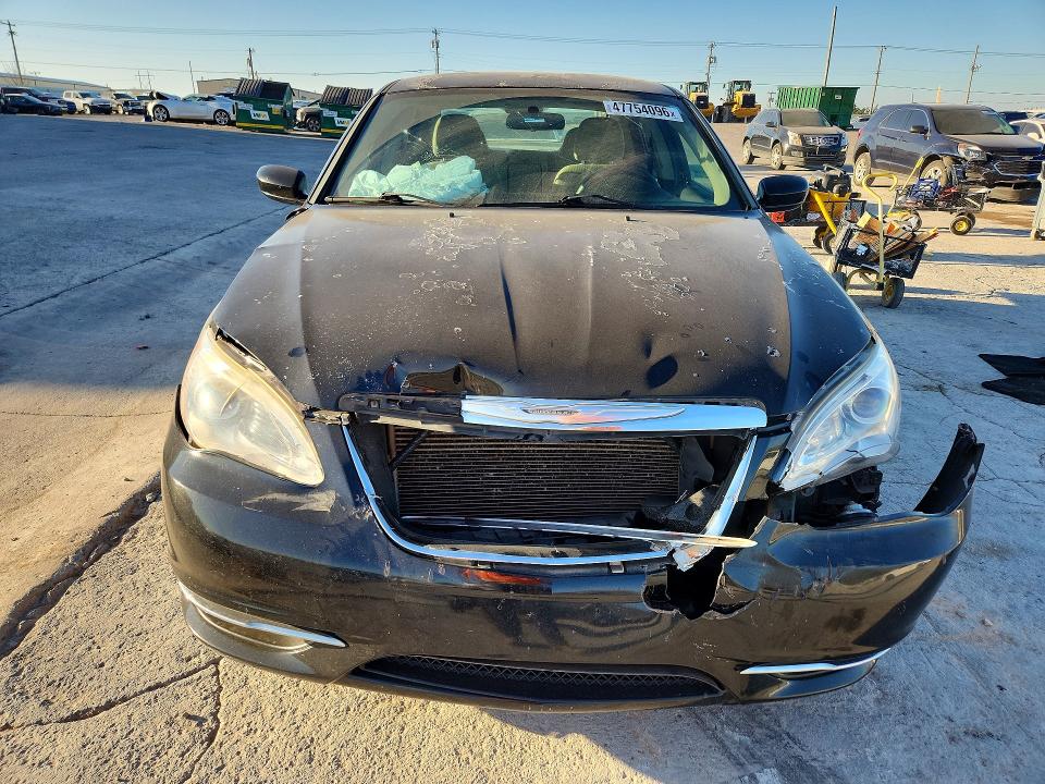 47754096 :رقم المزاد ، 1C3CCBAB3EN123421 vin ، 2014 Chrysler 200 مزاد بيع