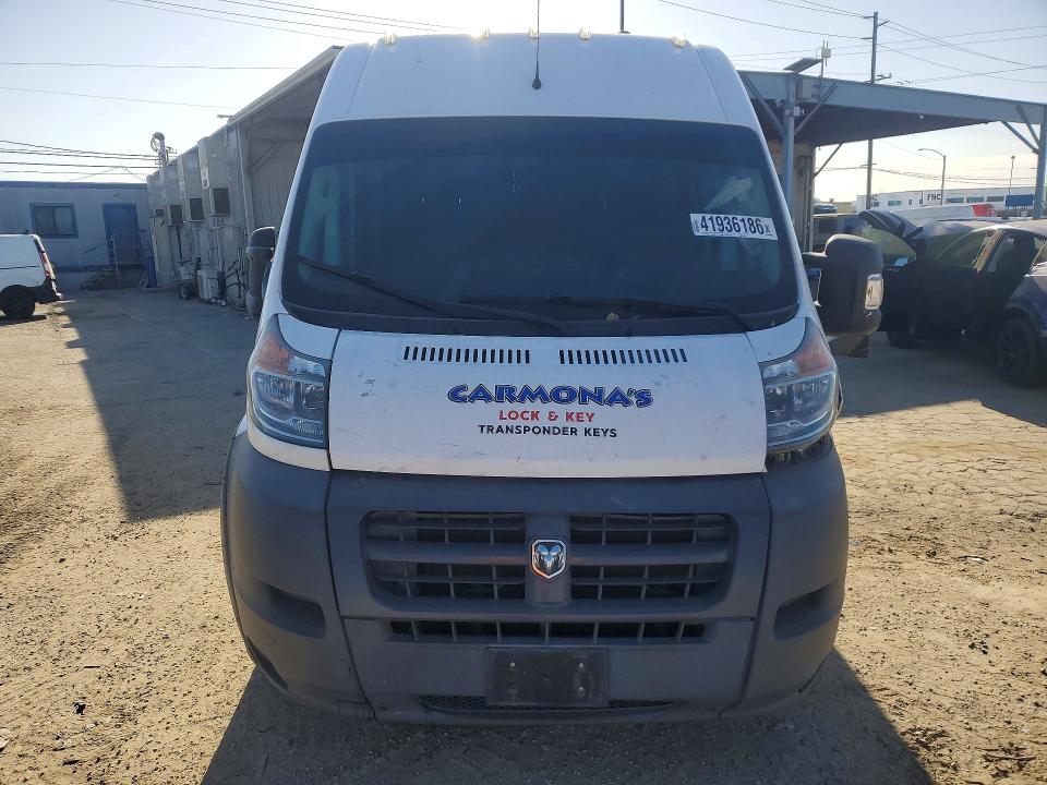 41936186 :رقم المزاد ، 3C6TRVDG1HE551765 vin ، 2017 Ram Promaster 2500 مزاد بيع