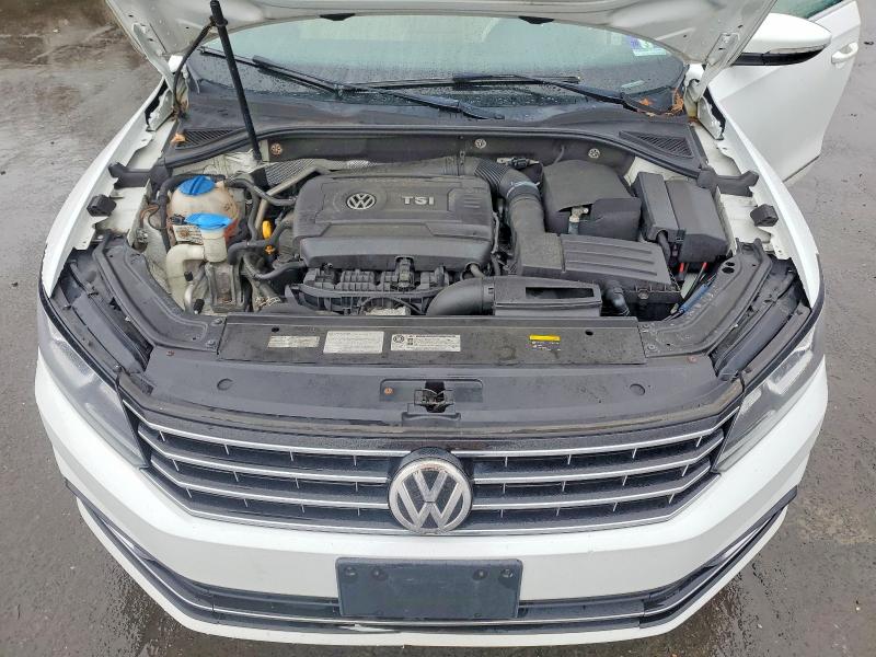 Продажа на аукционе авто 2017 Volkswagen Passat, vin: 1VWBT7A32HC038497, номер лота: 47005126
