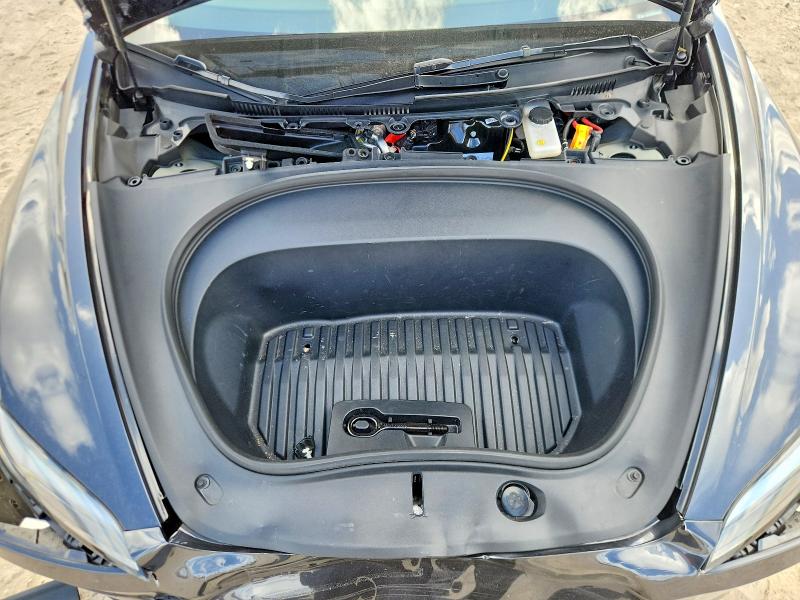 Продажа на аукционе авто 2025 Tesla Model 3, vin: 5YJ3E1EA1SF939992, номер лота: 45569326