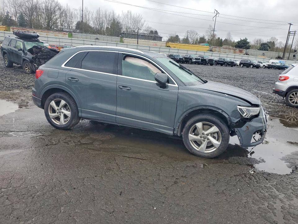 Продаж на аукціоні авто 2020 Audi Q3, vin: WA1BECF33L1001987, номер лоту: 41813106