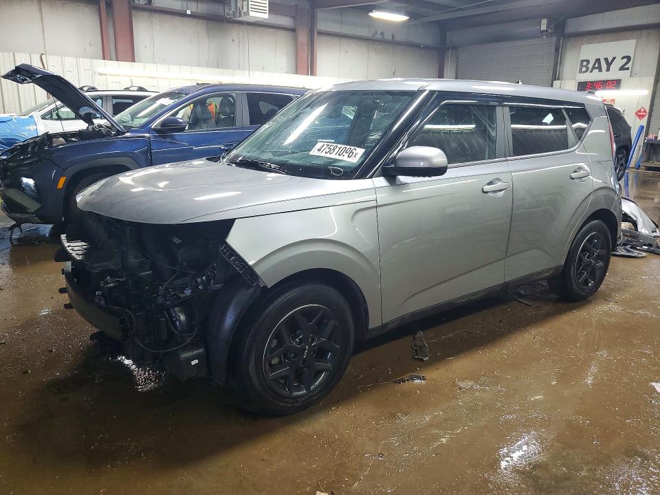 2024 Kia Soul მანქანა იყიდება აუქციონზე, vin: KNDJ23AU0R7903058, აუქციონის ნომერი: 47581096