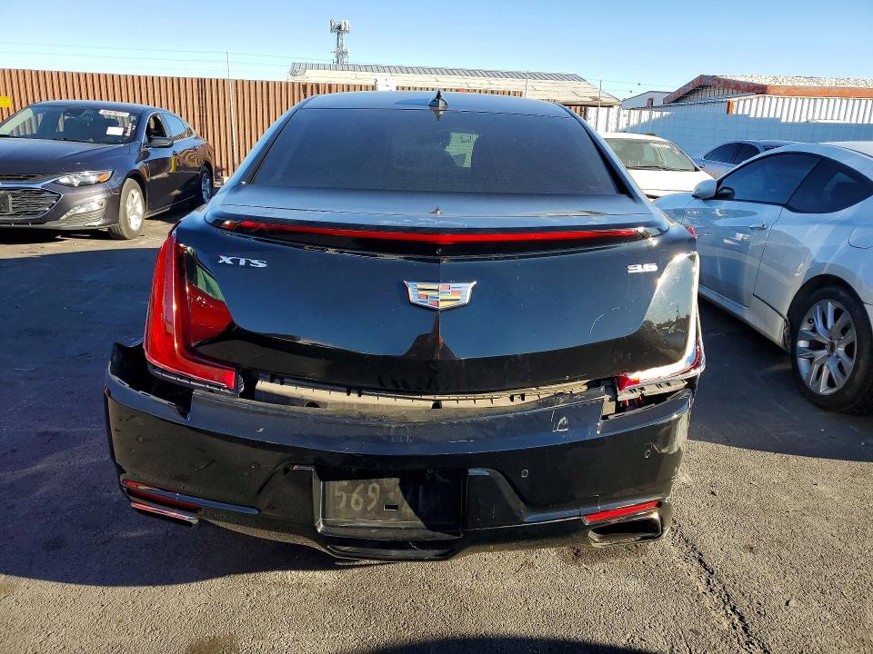 79845325 :رقم المزاد ، 2G61M5S36J9116102 vin ، 2018 Cadillac Xts مزاد بيع