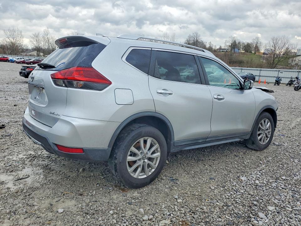 Продаж на аукціоні авто 2018 Nissan Rogue, vin: KNMAT2MV6JP544461, номер лоту: 42055366