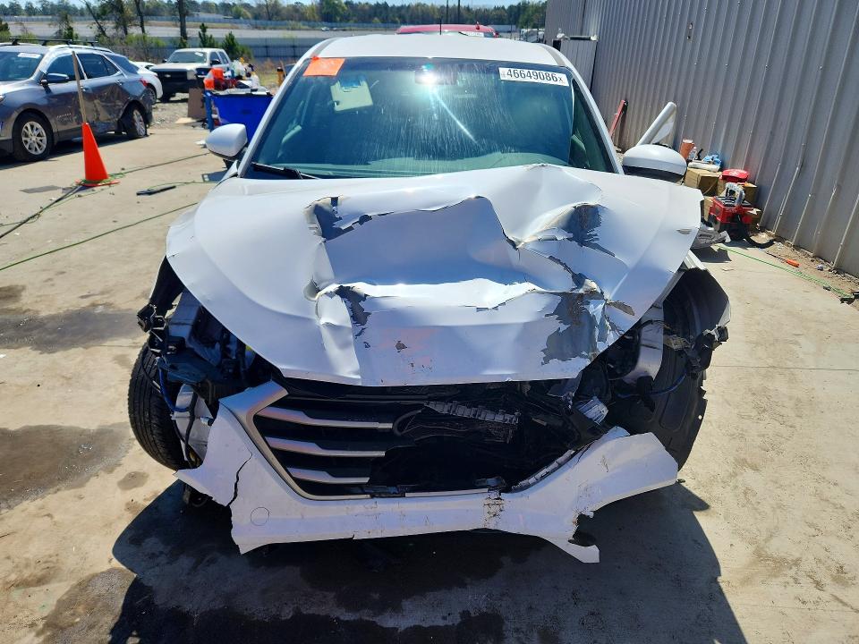 2018 Hyundai Tucson მანქანა იყიდება აუქციონზე, vin: KM8J23A45JU620074, აუქციონის ნომერი: 46649086