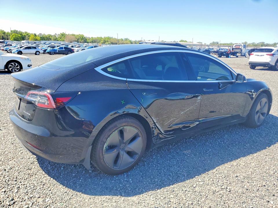 45751356 :رقم المزاد ، 5YJ3E1EB5LF600923 vin ، 2020 Tesla Model 3 مزاد بيع