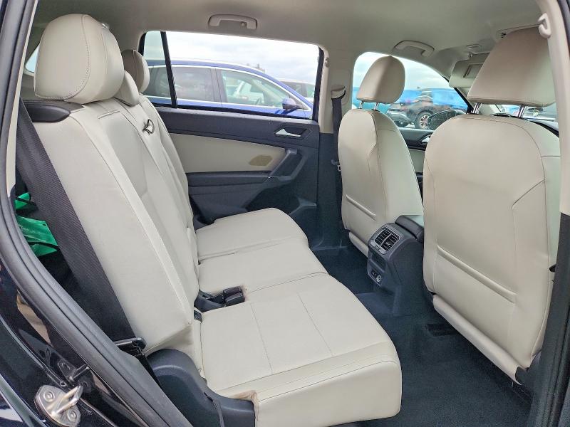45735106 :رقم المزاد ، 3VV3B7AX1JM033052 vin ، 2018 Volkswagen Tiguan مزاد بيع
