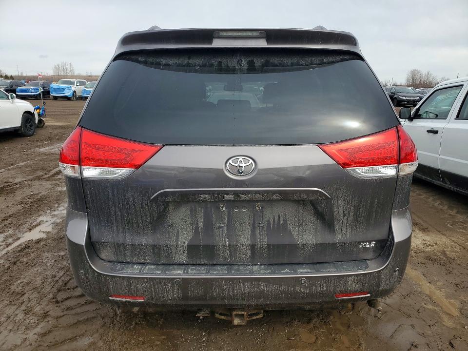 Продажа на аукционе авто 2013 Toyota Sienna, vin: 5TDYK3DC7DS354863, номер лота: 46511216