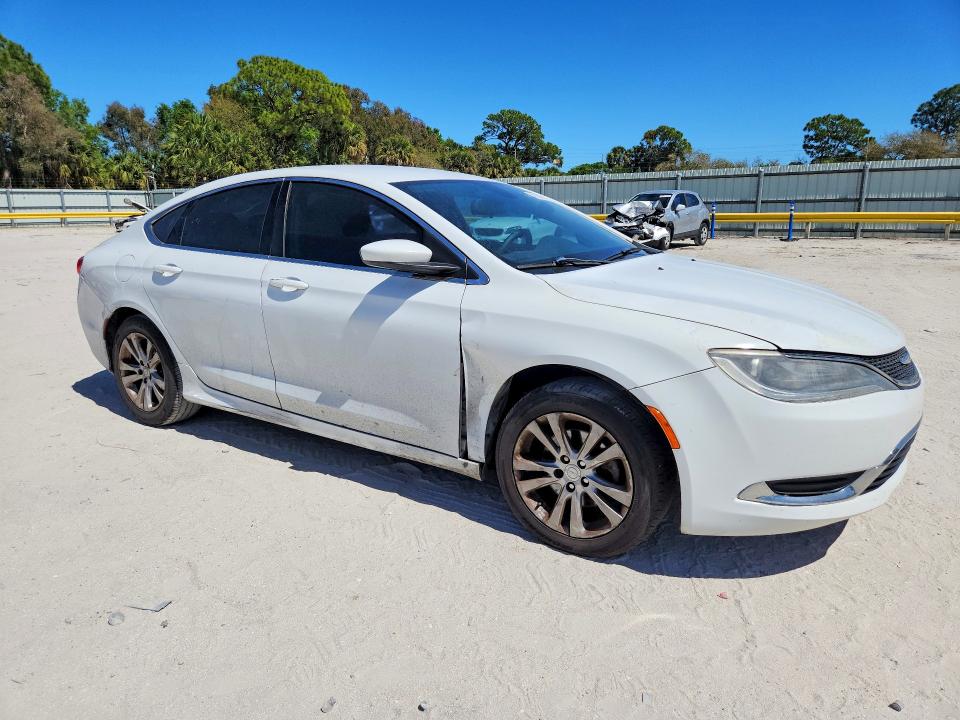 Продажа на аукционе авто 2015 Chrysler 200, vin: 1C3CCCAB4FN616970, номер лота: 45745026