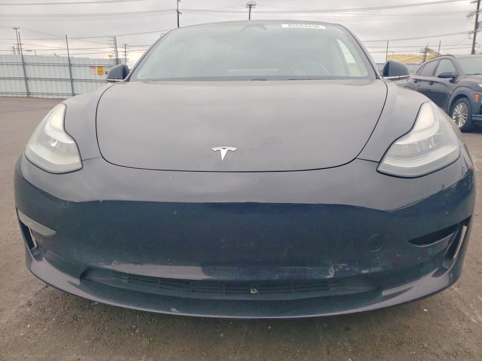 Продаж на аукціоні авто 2018 Tesla Model 3, vin: 5YJ3E1EB0JF187659, номер лоту: 45503456