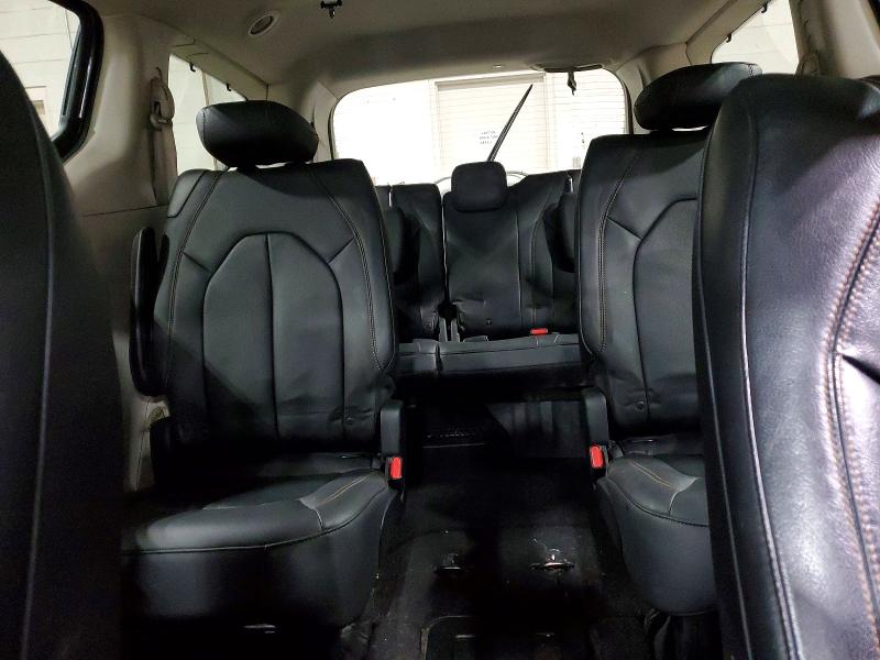 46187336 :رقم المزاد ، 2C4RC1BG9JR111829 vin ، 2018 Chrysler Pacifica مزاد بيع