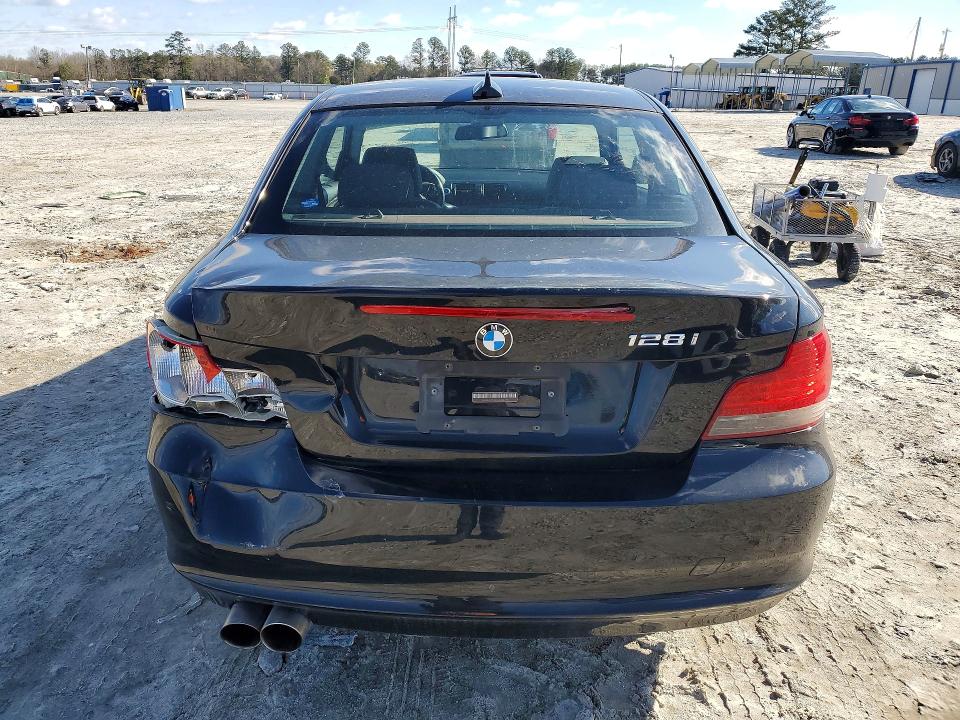41703626 :رقم المزاد ، WBAUP7C5XBVM54479 vin ، 2011 Bmw 128 مزاد بيع