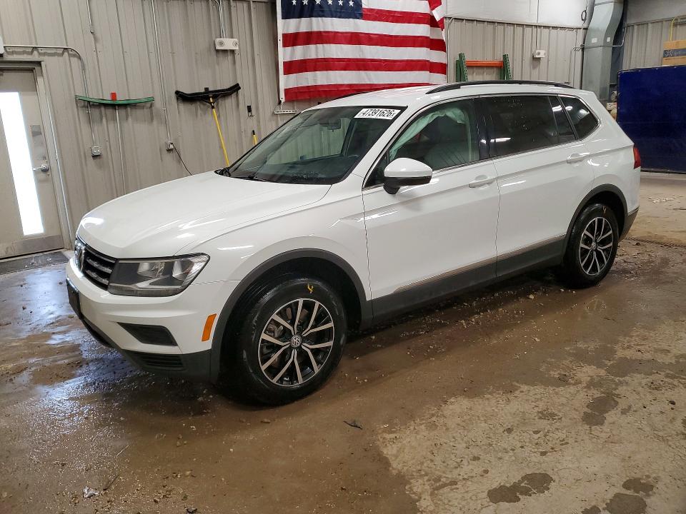47391626 :رقم المزاد ، 3VV2B7AX7MM003778 vin ، 2021 Volkswagen Tiguan مزاد بيع