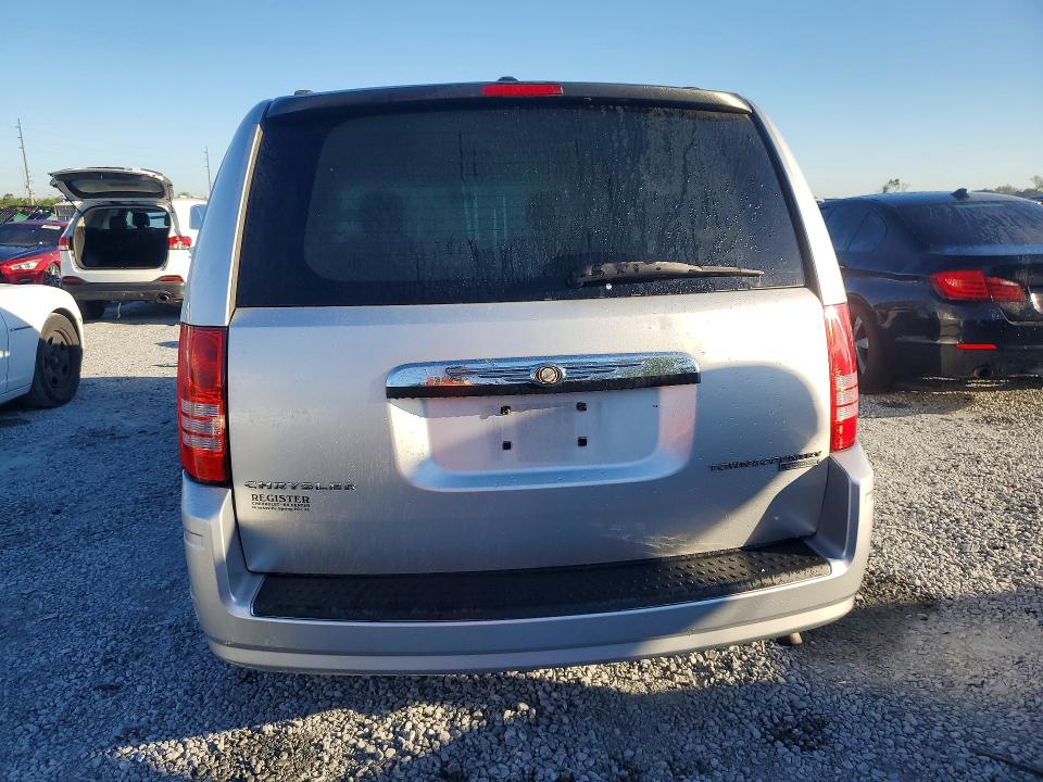 46917446 :رقم المزاد ، 2A4RR5D11AR200769 vin ، 2010 Chrysler Town & Country مزاد بيع