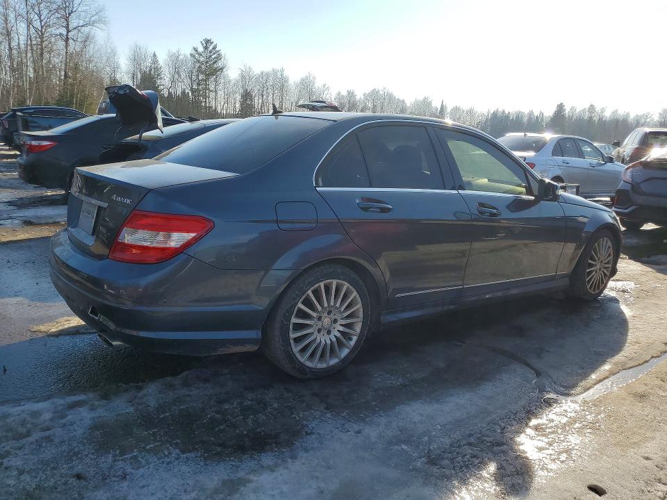 2011 Mercedes-benz C მანქანა იყიდება აუქციონზე, vin: WDDGF8FB7BA505041, აუქციონის ნომერი: 76619905