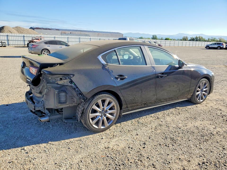 Продажа на аукционе авто 2021 Mazda 3, vin: JM1BPABL1M1337603, номер лота: 46722436