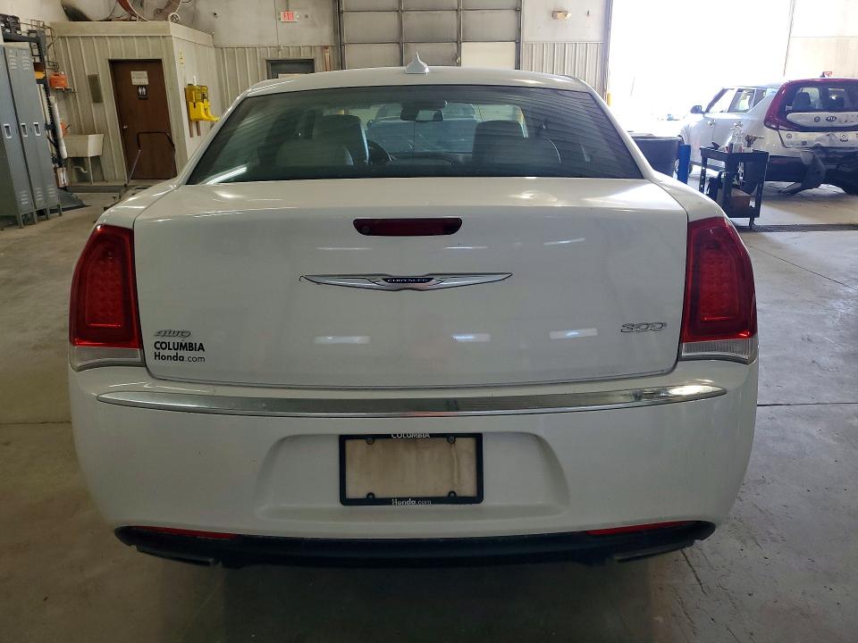2018 Chrysler 300 მანქანა იყიდება აუქციონზე, vin: 2C3CCAKG7JH177568, აუქციონის ნომერი: 47574316