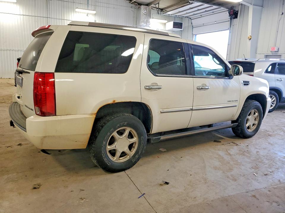Продажа на аукционе авто 2011 Cadillac Escalade, vin: 1GYS4DEF6BR151208, номер лота: 47228916