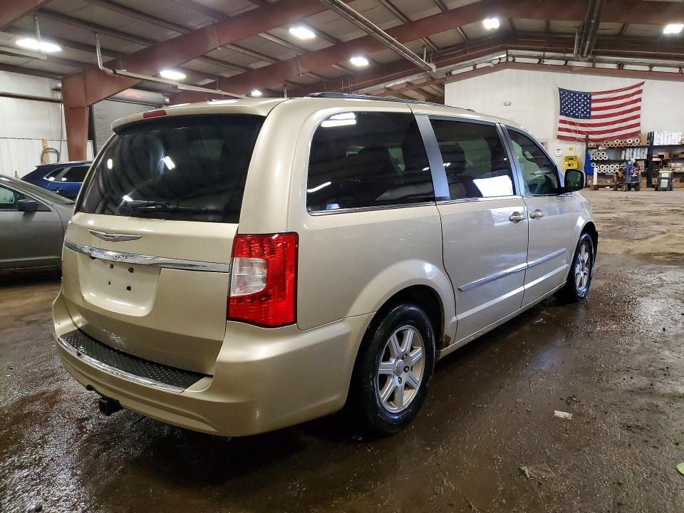 47442956 :رقم المزاد ، 2A4RR5DG5BR608083 vin ، 2011 Chrysler Town & Country مزاد بيع