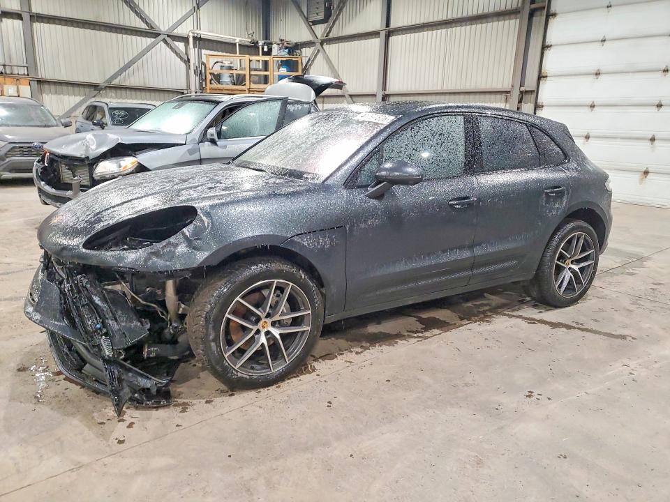 41791836 :رقم المزاد ، WP1AA2A52RLB08640 vin ، 2024 Porsche Macan مزاد بيع
