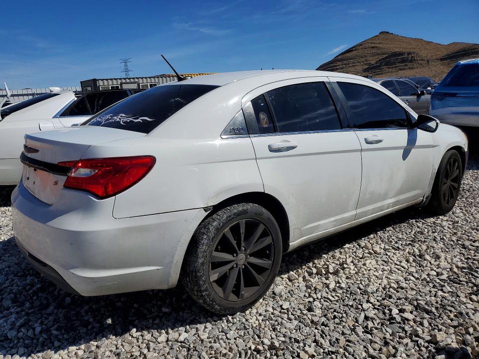 45810536 :رقم المزاد ، 1C3CCBBB2DN584459 vin ، 2013 Chrysler 200 مزاد بيع