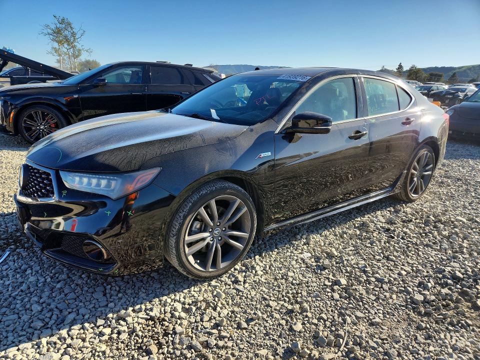 41939216 :رقم المزاد ، 19UUB2F61JA000119 vin ، 2018 Acura Tlx مزاد بيع
