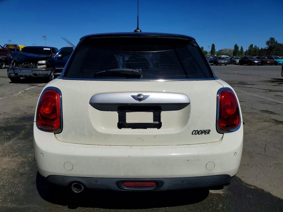 Продаж на аукціоні авто 2015 Mini Cooper, vin: WMWXS5C55FT827977, номер лоту: 47557056