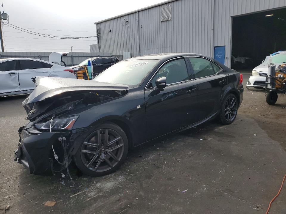 47447386 :رقم المزاد ، JTHGA1D25L5102705 vin ، 2020 Lexus Is 300 مزاد بيع
