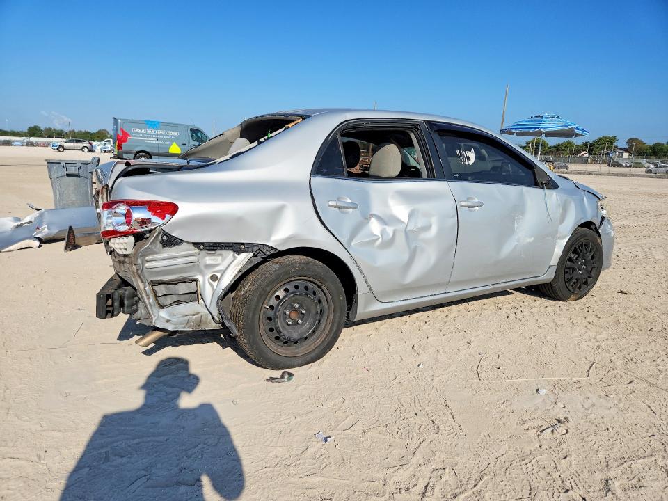 47819536 :رقم المزاد ، 2T1BU4EE1DC101360 vin ، 2013 Toyota Corolla مزاد بيع