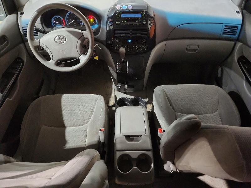 Продажа на аукционе авто 2004 Toyota Sienna, vin: 5TDZA23C94S073781, номер лота: 41931106
